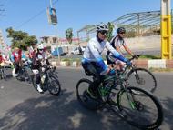 İran'da öldürülen çocuklar için 2 bin 865 kilometre pedal çevirdiler