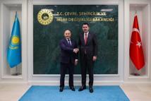 Bakan Kurum, Kazakistan Ekoloji ve Doğal Kaynaklar Bakanı Kuantyrov ile görüştü