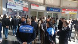 Manisa Otogarı’nda tahliye protestosu; ana giriş kapısı otobüslerle 4 saat ulaşıma kapatıldı