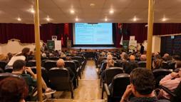 İzmir'de akran zorbalığı ve bağımlılıkla mücadele eğitimi