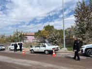 Otomobille hastaneye götürülürken yolda öldü