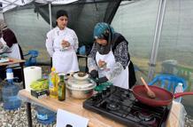 Tarihi Karakuş Tümülüsü'nde yemek yarışması