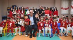 Başkan Kotan, Cumhuriyet Bayramı’nı çocuklarla kutladı