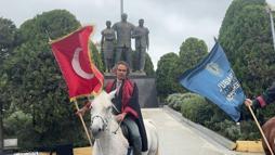 Avcılar'da üniversite öğrencileri Cumhuriyet Bayramı kutlamaları için atları hazırladı