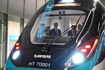 Bakan Uraloğlu, Milli Hızlı Tren'i test etti