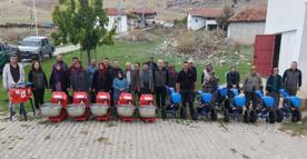 Korkuteli’nde 65 aileye makine desteği