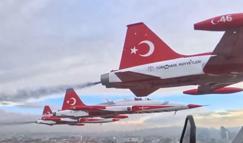 Türk Yıldızları'nın gözünden selamlama uçuşu