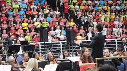 Denizli'de Cumhurbaşkanlığı Senfoni Orkestrası'ndan 1600 öğrenciyle konser