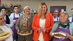 İzmir'in eski lezzetleri kayıt altına alınıyor