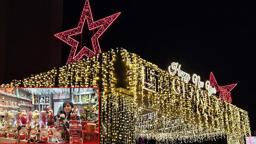 Antalya'da Noel ve yılbaşı renkliliği