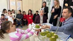 Anaokulu öğrencilerinden bayat ekmekle israfa karşı farkındalık