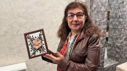 Çocukken başladığı el sanatları sayesinde emekli oldu