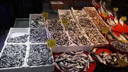 Trabzon’da, balık tezgahlarında çeşit bolluğu