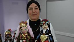 Yöresel kıyafetleri bez bebeklerde yaşatıyor