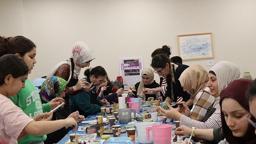 İzmir'de kadınların 'seramik' buluşması; üretime katıldılar