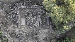 Aigai'da Demeter Tapınağı'nda 3 bin hydriskos gün yüzüne çıkarıldı