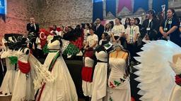 Meslek lisesi öğrencileri Filistin'i kumaşla anlattı