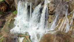 Obrukla oluşan Sızır Şelalesi, son yağışlarla coştu