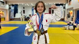 Küçük judocu Melisa'dan, 1 ayda 5 altın madalya