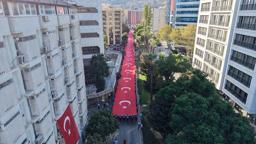 İzmir'de 9 Eylül kutlamaları 'Zafer Yürüyüşü' ile başladı