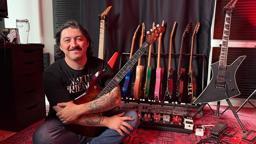 Tutkusu olan müziği seçti, arkadaşlarıyla kurduğu online platformla binlerce kişiye gitar dersi veriyor