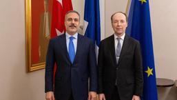 Bakan Fidan, Fin Parlamentosu Başkanı Halla-aho ile görüştü