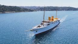 TCG Savarona gemisi İstanbul Boğazı'ndan geçti