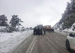 Adana’nın yüksek rakımlı ilçelerinde kar, hayatı olumsuz etkiledi (2)