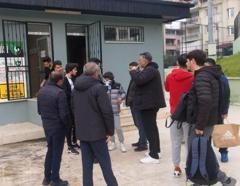 Futbolcular maç yaparken soyunma odasından para ve telefonları çalındı