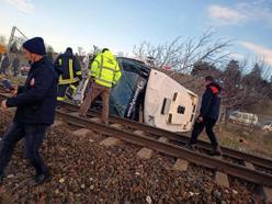 Kırklareli'de yük treni hemzemin geçitte midibüse çarptı: 27 yaralı/ Fotoğraflar