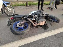 Motosiklet devrildi: 1 ölü, 1 yaralı