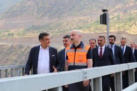 Bakan Karaismailoğlu: Siirt'te yol projemizle 82 milyon lira tasarruf sağlayacağız (2)