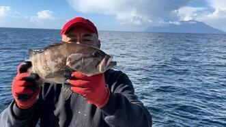 Kuzey Ege Denizi'nde uzun yıllar sonra  'ak lagos' balığı yakalandı