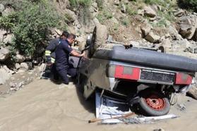 Erzurum'da otomobil dereye uçtu: 1 ölü, 1 yaralı
