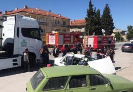 TIR'ın çarptığı otomobildeki karı- kocayı ölüm ayırdı