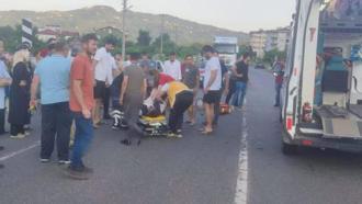 Motosikletten düşen Ozan'a otomobil çarptı; hastane yolunda öldü