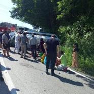 Ordu'da tarım işçilerini taşıyan minibüs ile otomobil çarpıştı; 17 yaralı