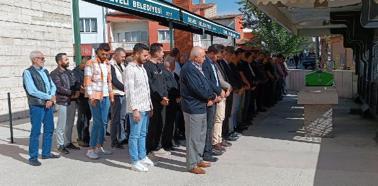 Kazada ölen sağlık çalışanı, memleketi Kayseri'de toprağa verildi