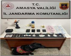 Amasya'da uyuşturucu ticaretine 3 tutuklama