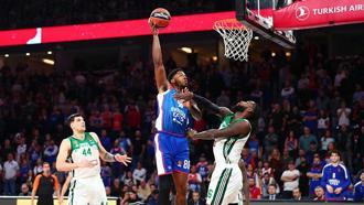 Anadolu Efes - Panathinaikos: 71-68
