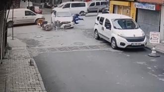 İstanbul - Esenler'de motosikletlilerin kazası kamerada