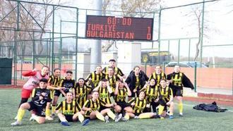 Edirne'de Balkan kadın futbol takımları arasında dostluk turnuvası