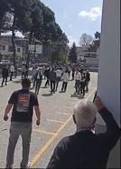 Muhtar adaylarının yakınları kavga etti, polis biber gazlı müdahalede bulundu