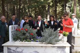 Ahmet Nihat Dirim ölümünün ikinci yılında Foça'daki mezarı başında anıldı