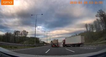 İstanbul- Pendik Kuzey Marmara Otoyolu'nda tanker ile kamyonun çarpıştığı anlar kamerada