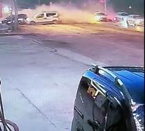 Van- Erciş kara yolunda zincirleme kaza; 10 yaralı