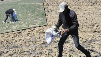 DHA'nın haberinin ardından, Sivas'taki araziye yayılan çöpler temizleniyor