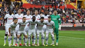 Kayseri'den 3 puanla dönen Trabzonspor, ligdeki yerini korudu