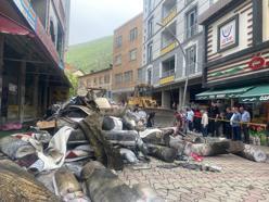 Gümüşhane’de 2 katlı mağazada yangın