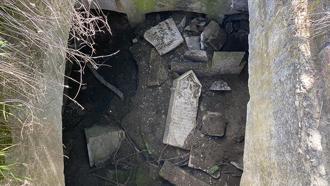 Edirne'de 19'uncu yüzyıldan kalma Katolik mezarlığı yok oluyor